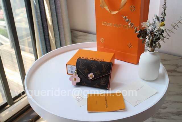 M64203 Emilie M64203 Emilie