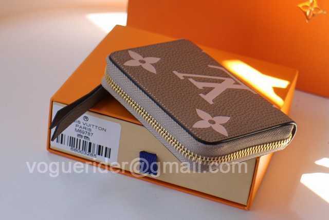 M69797 Zippy Coin Purse M69797 Zippy Coin Purse