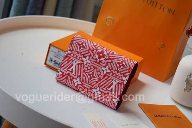 M69743 Victorine M69743 Victorine