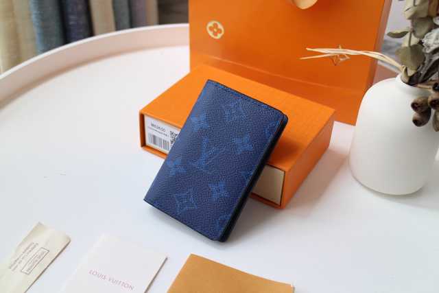 M30315 Passport Holder