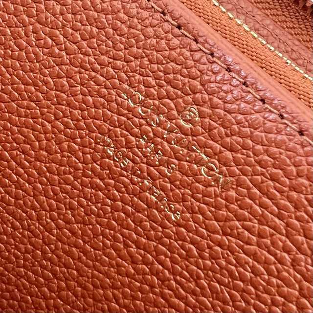 M81532 Zippy M81532 Zippy
