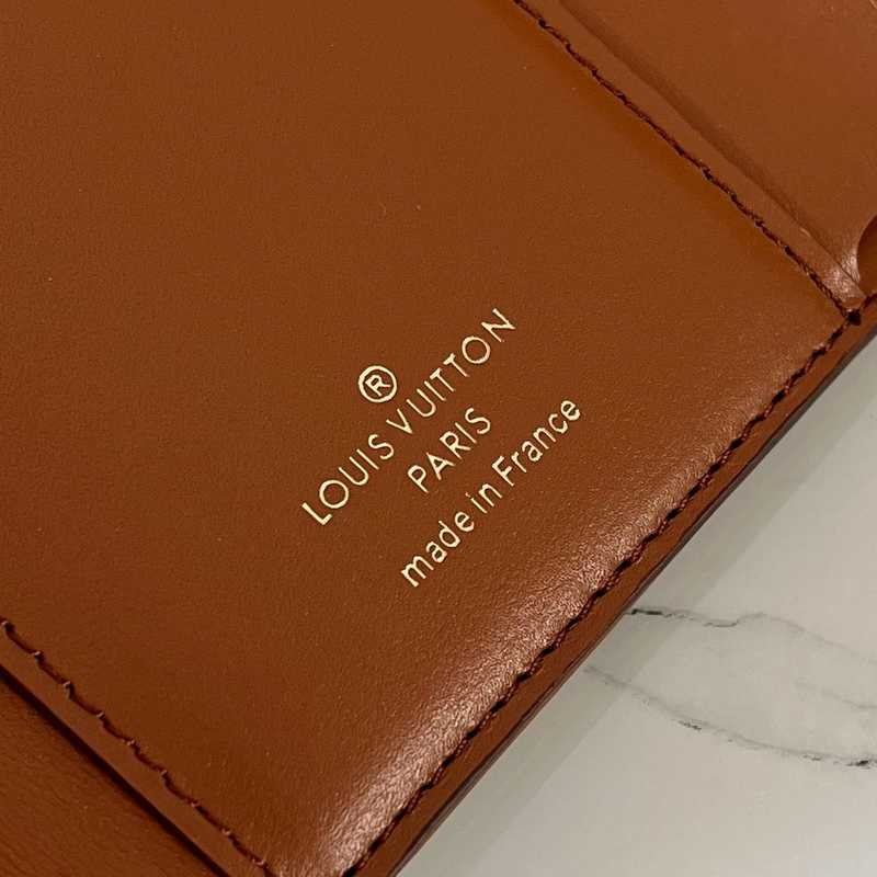 M81939 Wallet 12 M81939 Wallet 12