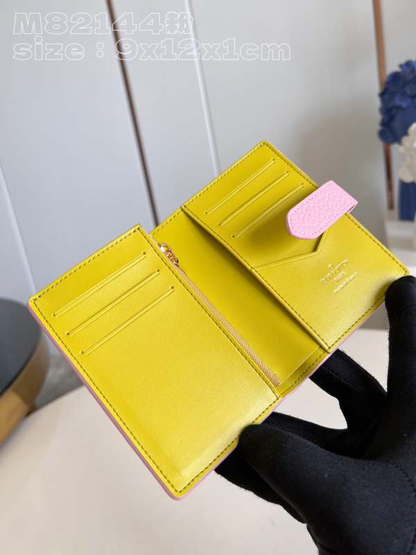 M82144 Wallet 12 M82144 Wallet 12