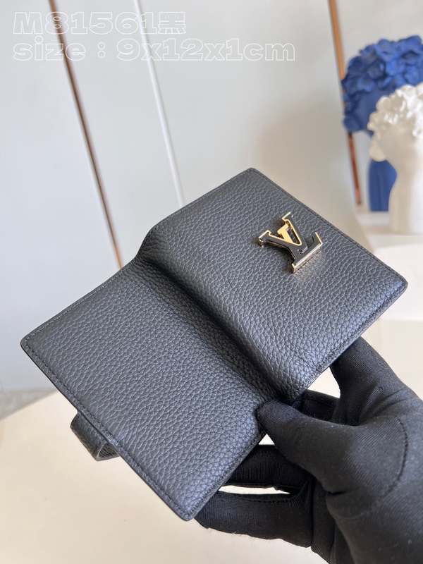 M81561 Wallet 12 M81561 Wallet 12