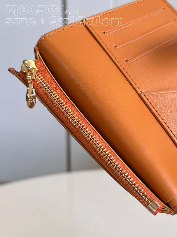 M81561 Wallet 12 M81561 Wallet 12
