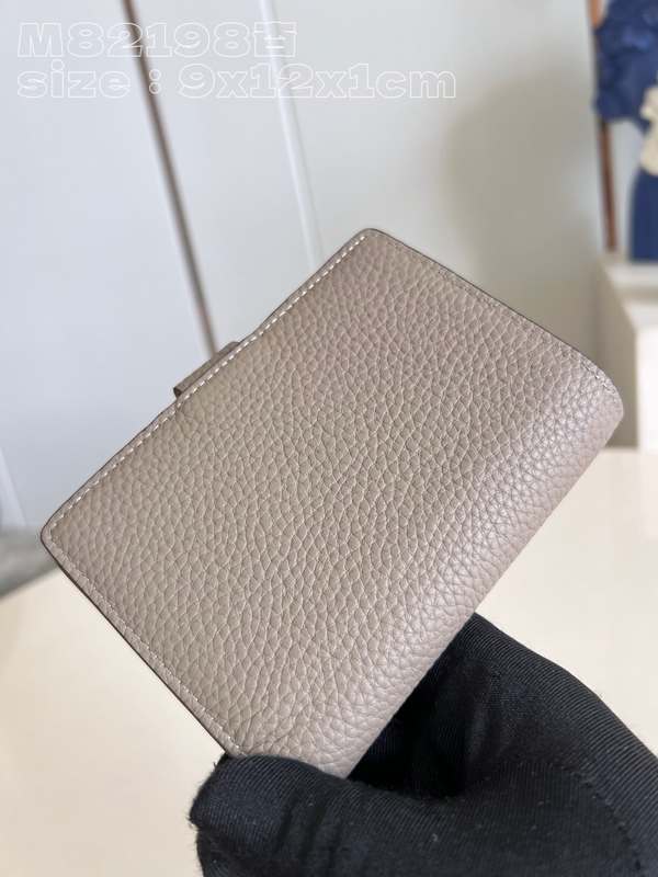 M82198 Wallet 12 M82198 Wallet 12