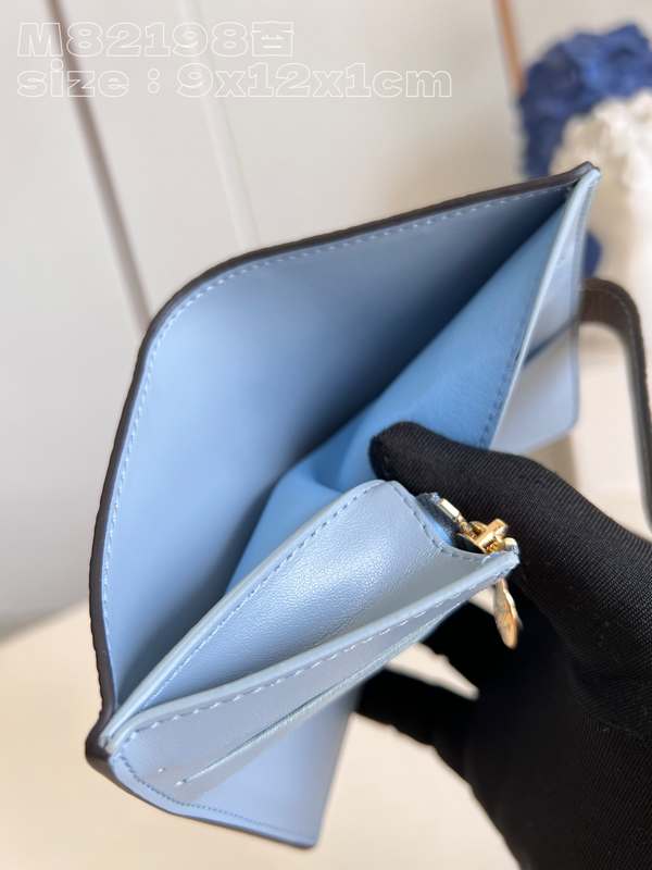 M82198 Wallet 12 M82198 Wallet 12