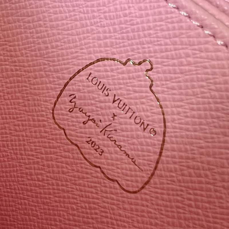 M82106 Wallet 19 M82106 Wallet 19