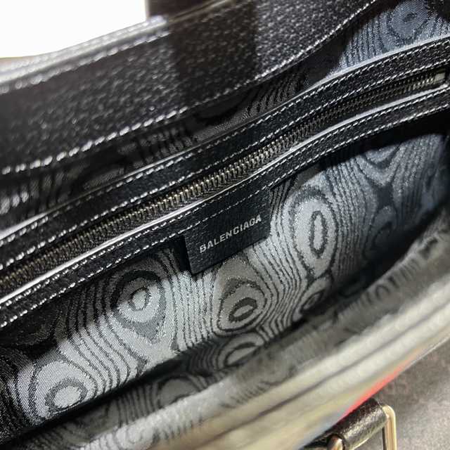680118 28 680118 28