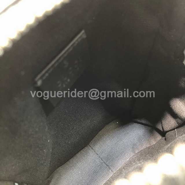 598103 18 598103 18