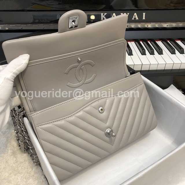 1112 V Medium 25cm 1112 V Medium 25cm