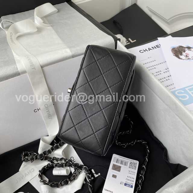 1115 Square 17 1115 Square 17