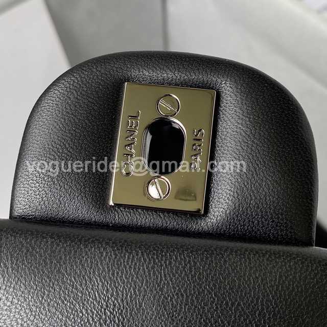 1115 Square 17 1115 Square 17