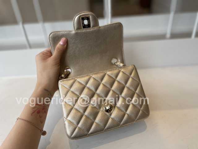 1115 Square 17 1115 Square 17