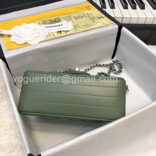 1115 V Square 17 1115 V Square 17