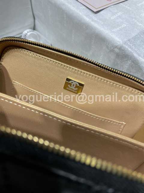 AS2900 Vanity Case 18 AS2900 Vanity Case 18