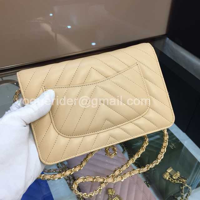 33814 V WOC 19 Lambskin