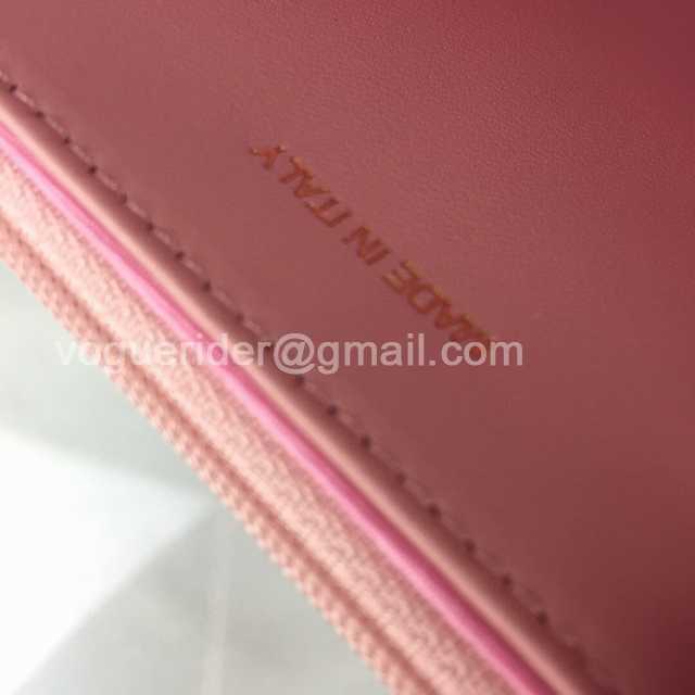33814 V WOC 19 Lambskin 33814 V WOC 19 Lambskin