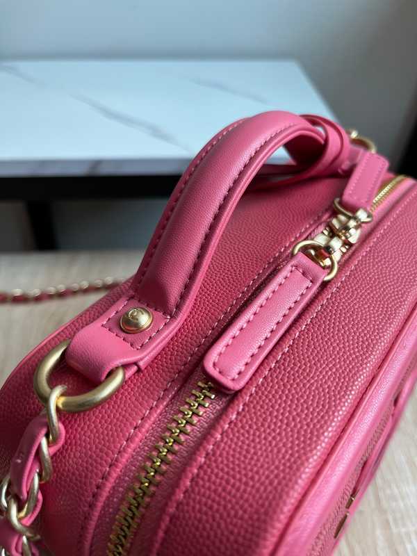 93343 Vanity Case 21 93343 Vanity Case 21