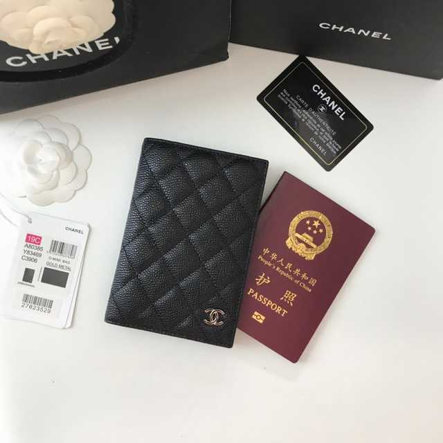 80385 Passport Holder 14