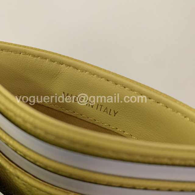 AP1843 Card Holder 11 AP1843 Card Holder 11