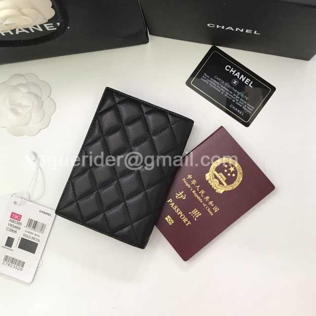 80385 Passport Holder 14 80385 Passport Holder 14