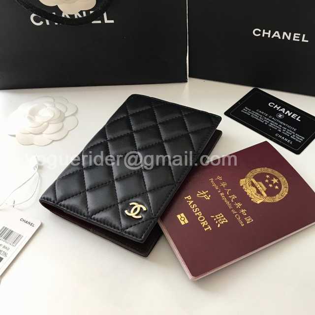 80385 Passport Holder 14 80385 Passport Holder 14
