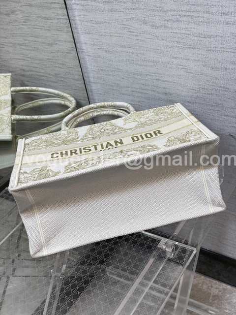 M1286 36 Embroidery M1286 36 Embroidery