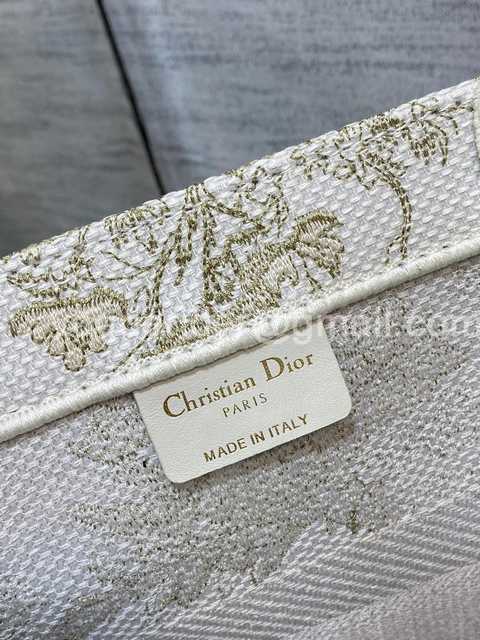 M1286 36 Embroidery M1286 36 Embroidery