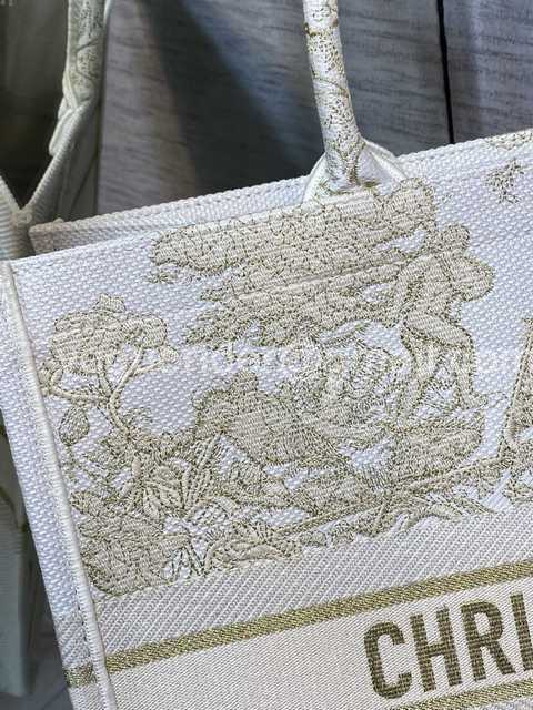 M1286 41 Embroidery M1286 41 Embroidery