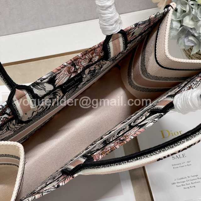 M1287 36 Embroidery M1287 36 Embroidery