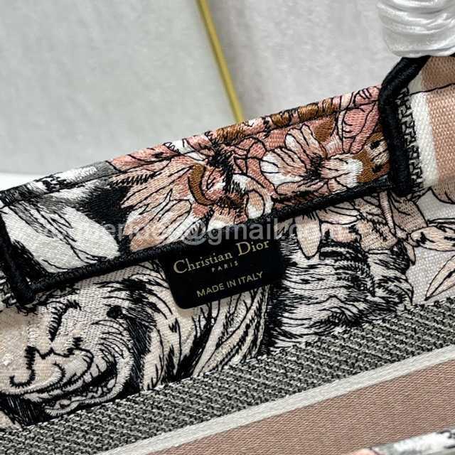 M1287 36 Embroidery M1287 36 Embroidery