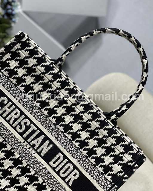 M1287 36 Tie & Dior M1287 36 Tie & Dior