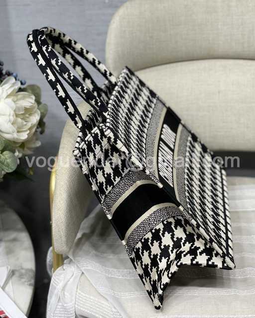 M1287 36 Tie & Dior M1287 36 Tie & Dior