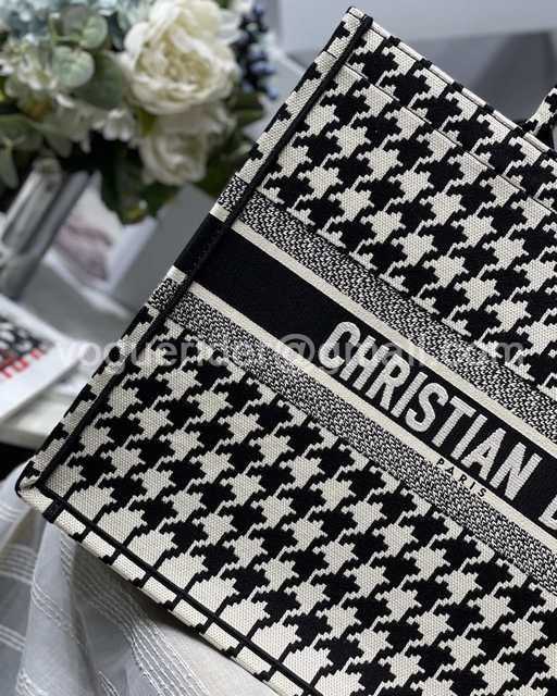 M1286 41 Tie & Dior M1286 41 Tie & Dior