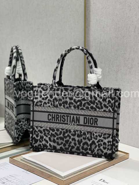 M1287 36 Embroidery M1287 36 Embroidery