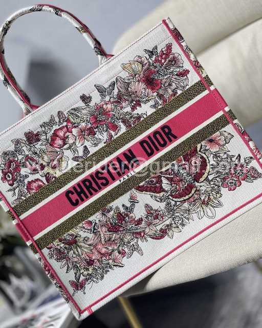M1286 41 Embroidery M1286 41 Embroidery
