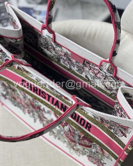 M1286 41 Embroidery M1286 41 Embroidery