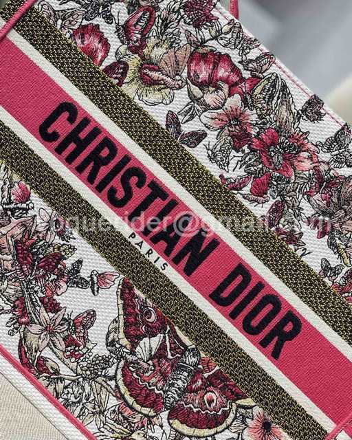 M1287 36 Embroidery M1287 36 Embroidery