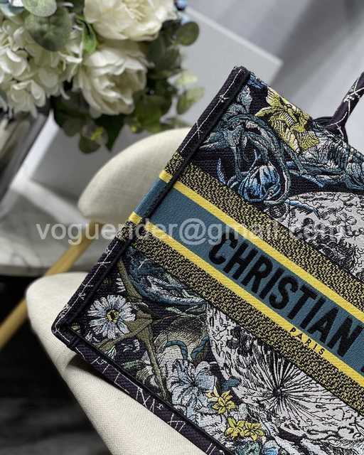 M1287 36 Embroidery M1287 36 Embroidery
