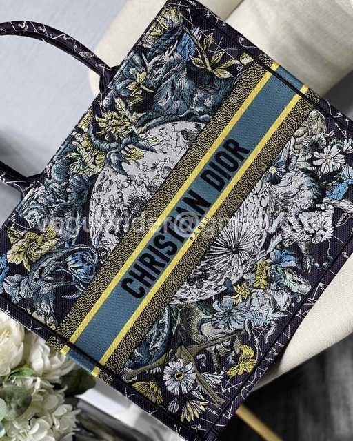 M1286 41 Embroidery M1286 41 Embroidery