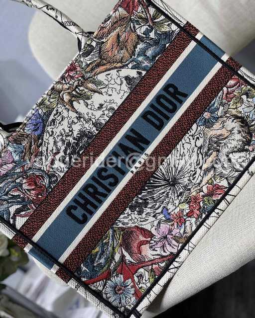 M1287 36 Embroidery M1287 36 Embroidery
