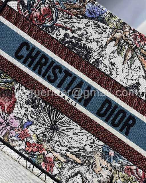 M1287 36 Embroidery M1287 36 Embroidery