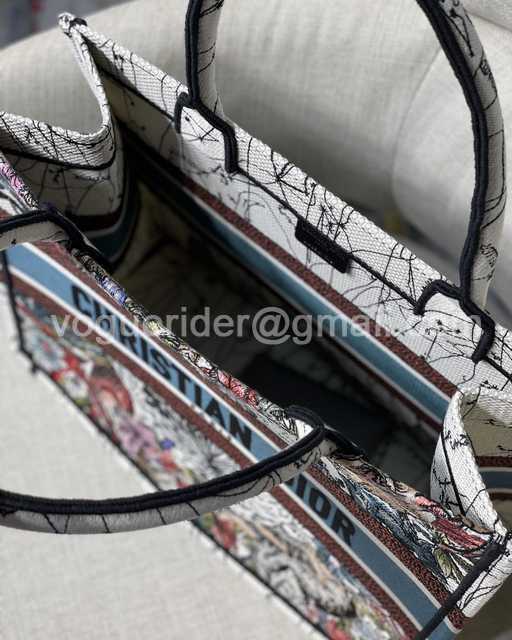 M1287 36 Embroidery M1287 36 Embroidery