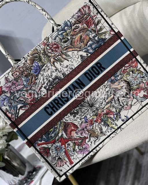 M1286 41 Embroidery M1286 41 Embroidery