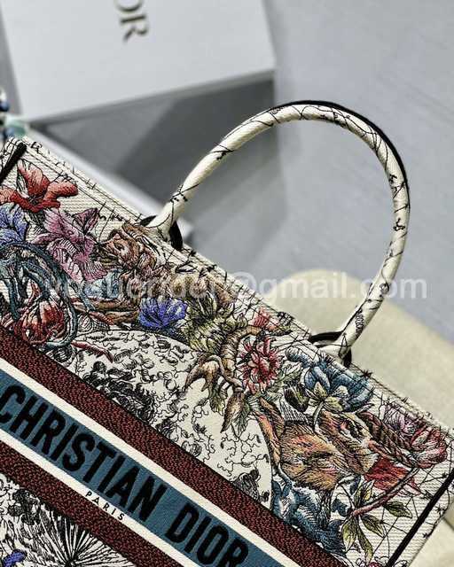 M1286 41 Embroidery M1286 41 Embroidery