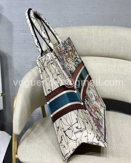 M1286 41 Embroidery M1286 41 Embroidery