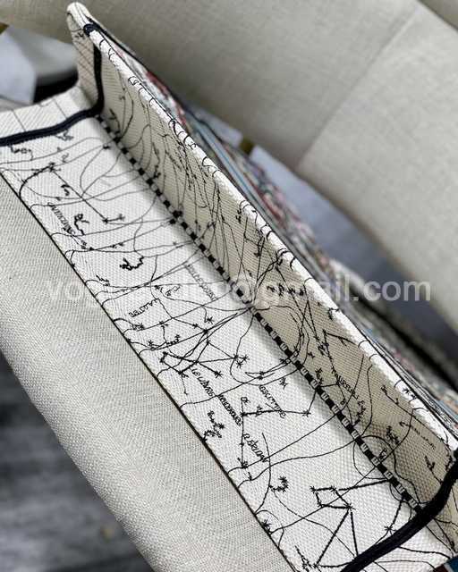 M1286 41 Embroidery M1286 41 Embroidery