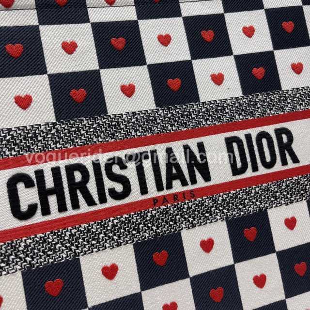 M1286 41 Embroidery M1286 41 Embroidery
