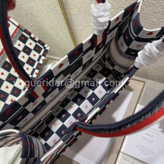 M1286 41 Embroidery M1286 41 Embroidery